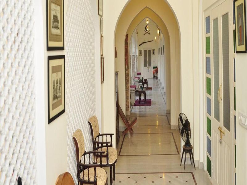 Castle Khandela Hotel