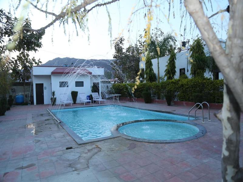 Gulmohar Sariska Resort image