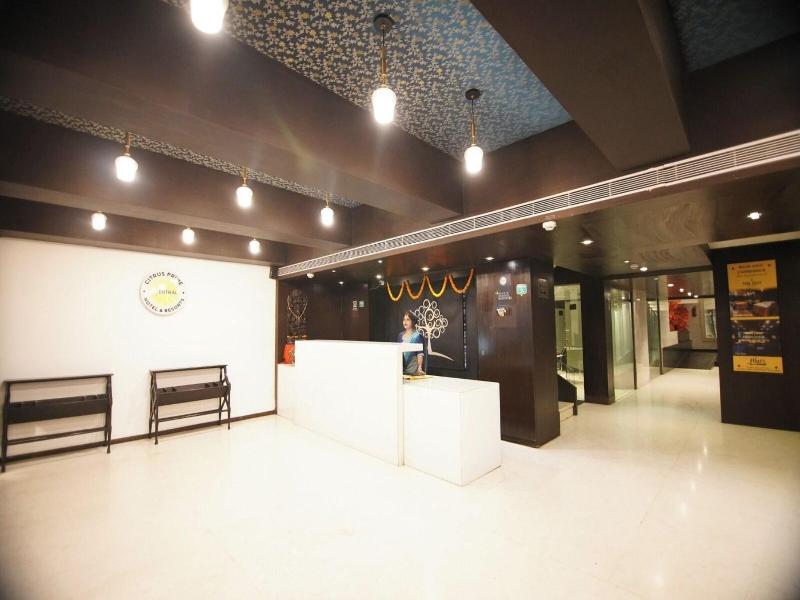 Hotel The Golden Oak Raipur