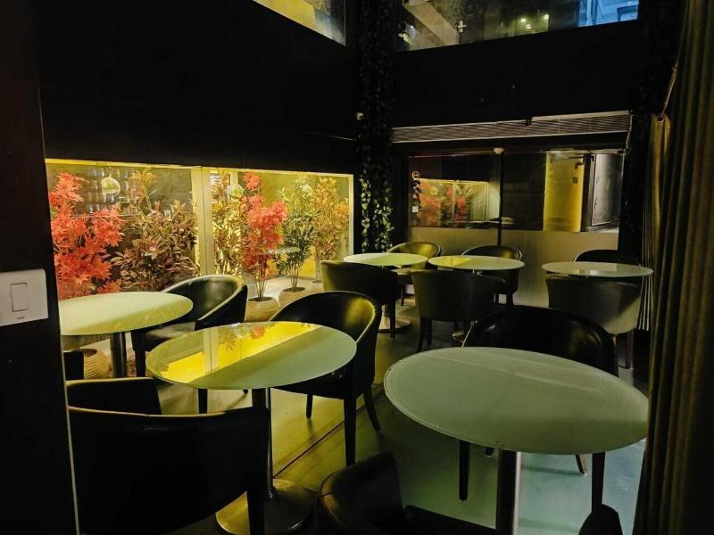 Hotel The Golden Oak Raipur