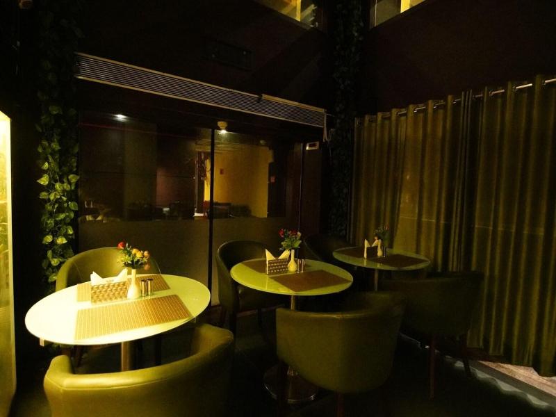 Hotel The Golden Oak Raipur