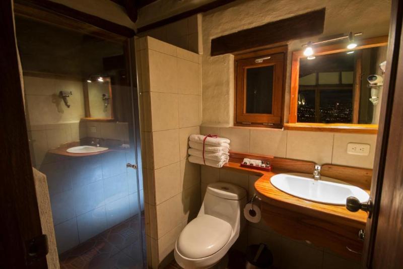 Ilatoa Lodge image