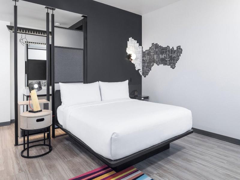 Aloft Oklahoma City Quail Springs image