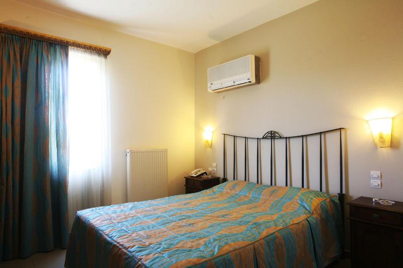 Diamond Palace Apartments image