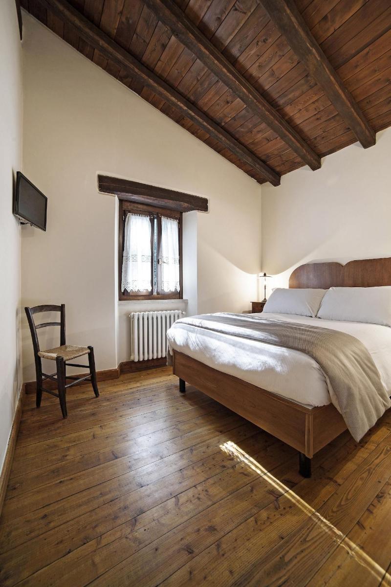 Agriturismo La Cerra image