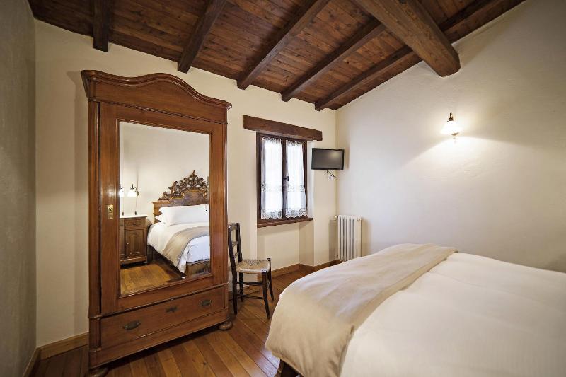 Agriturismo La Cerra image
