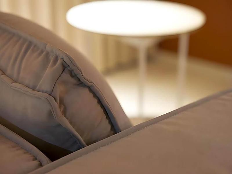 Croissant Hotel image
