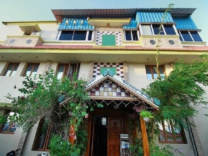 Hotel Vaani Villa image