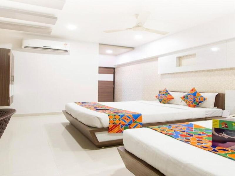 Oyo 2503 Hotel Amber image
