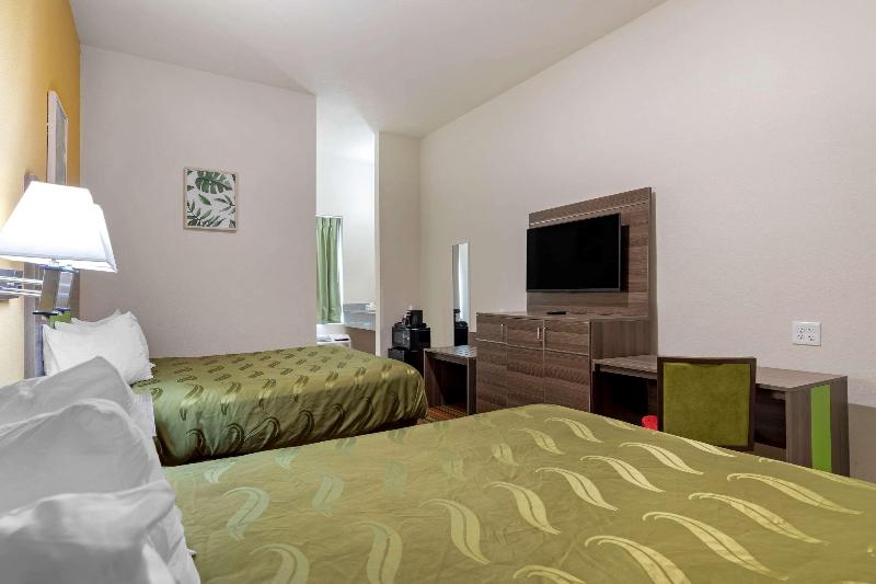 Quality Inn & Suites Elgin image