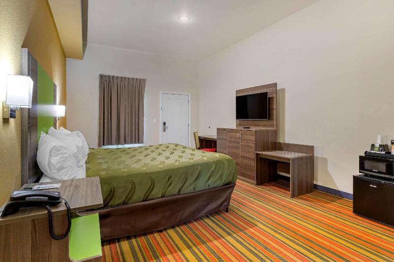 Quality Inn & Suites Elgin image