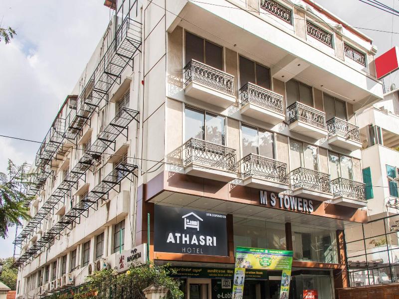 Omatra Hotel Infantry Road image