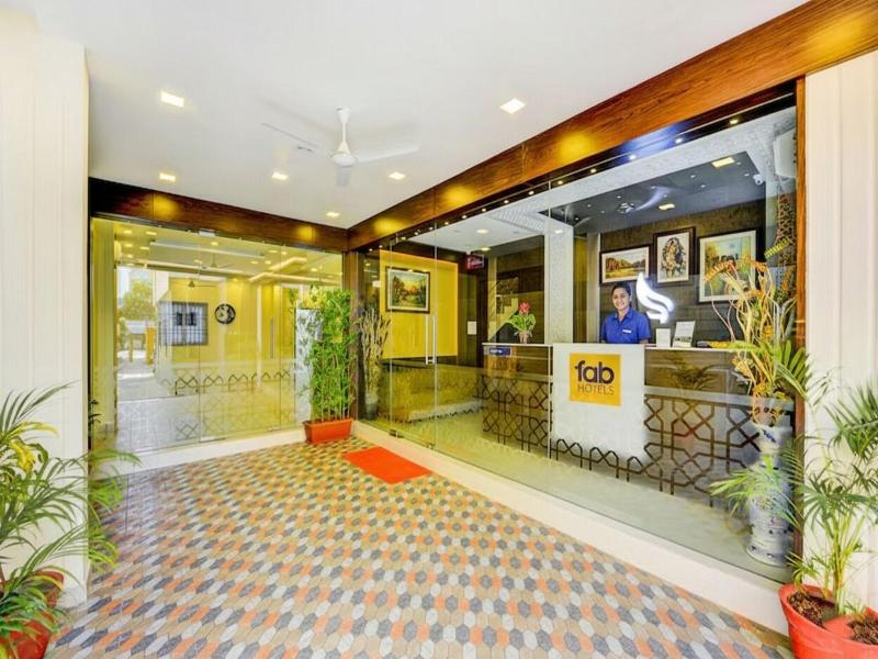 Fabhotel Sky Bay image