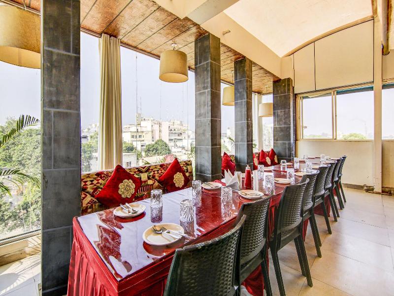 Fabhotel The Khushi Regent