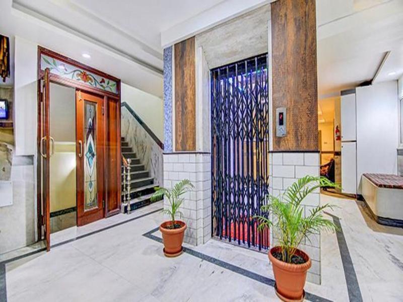 Fabhotel Ct Palace