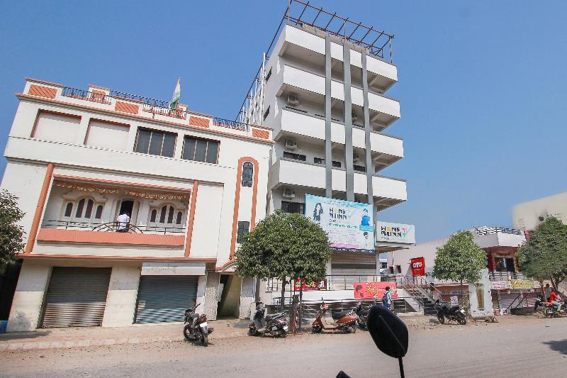Oyo 46968 Mahakal Inn
