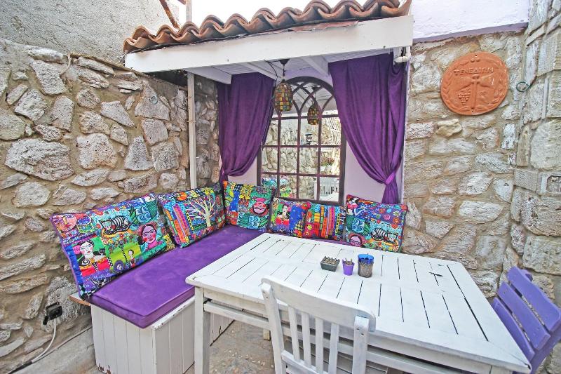 Eflatun Konukevi Bozcaada — photo 4