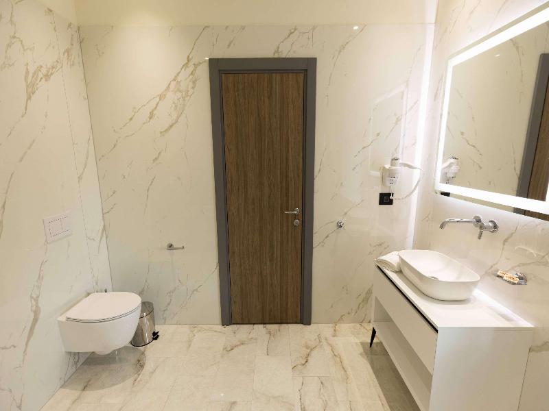 Atlas Hotel Timisoara image