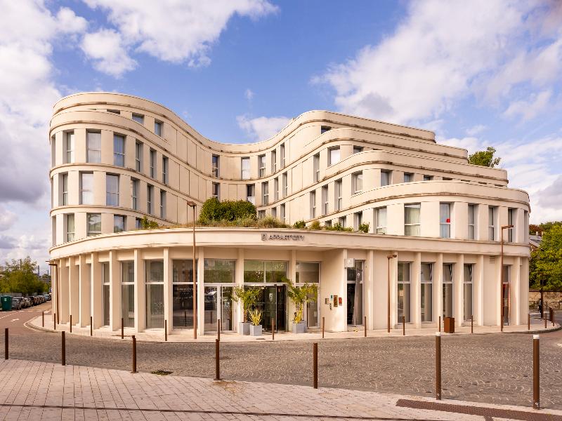 Appart'City Collection Saint Germain en Laye — exterior view