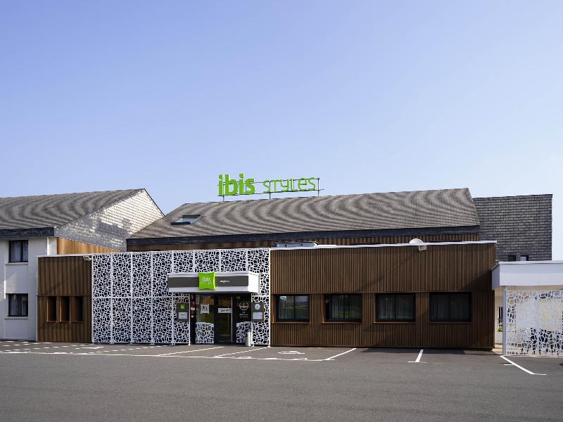 ibis Styles Fougères image