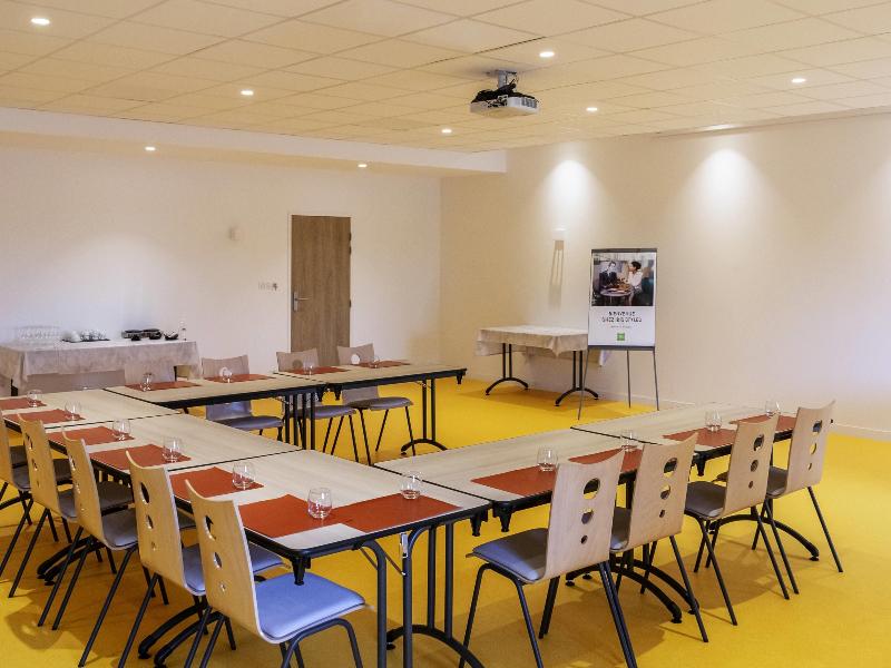 ibis Styles Fougères image