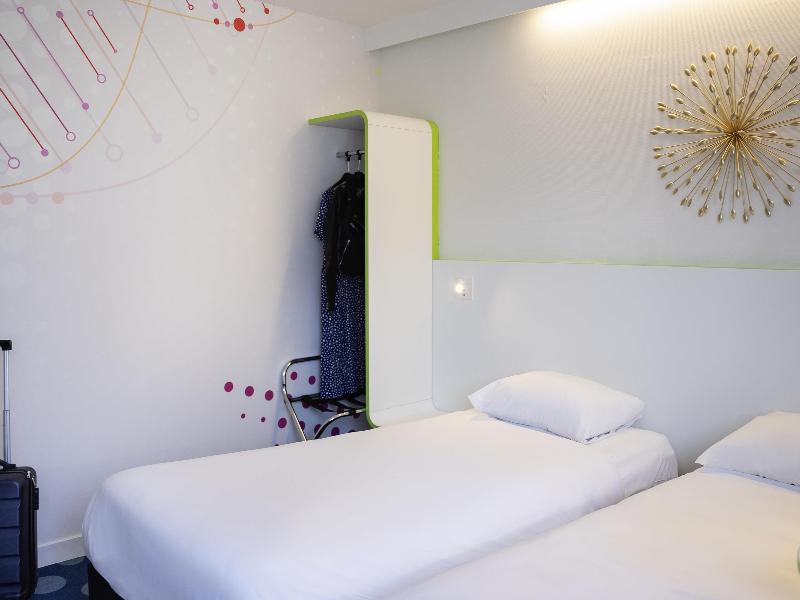 ibis Styles Fougères image