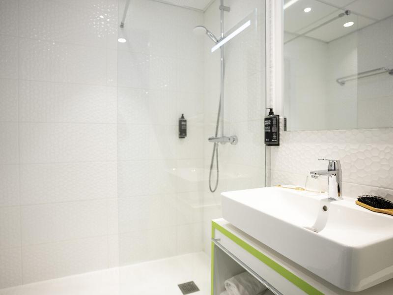 ibis Styles Fougères image
