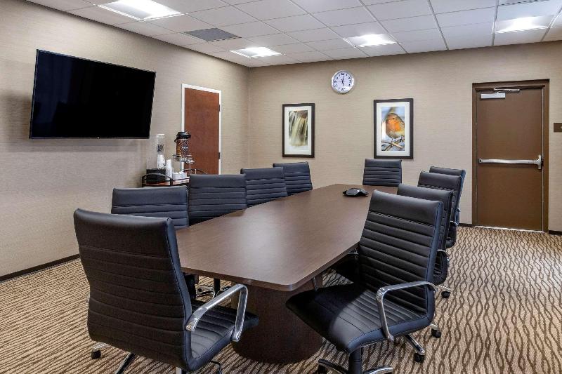 Comfort Inn & Suites -Clarkston image