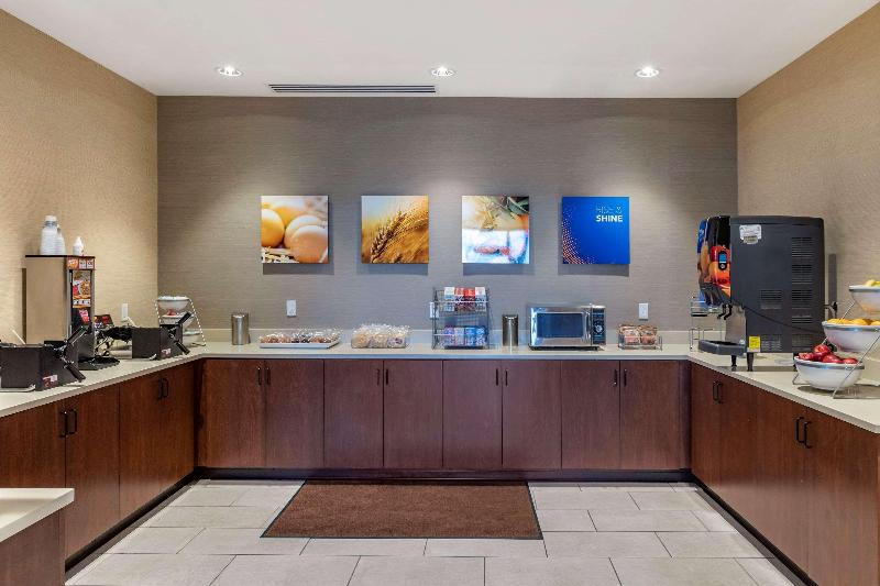 Comfort Inn & Suites -Clarkston image