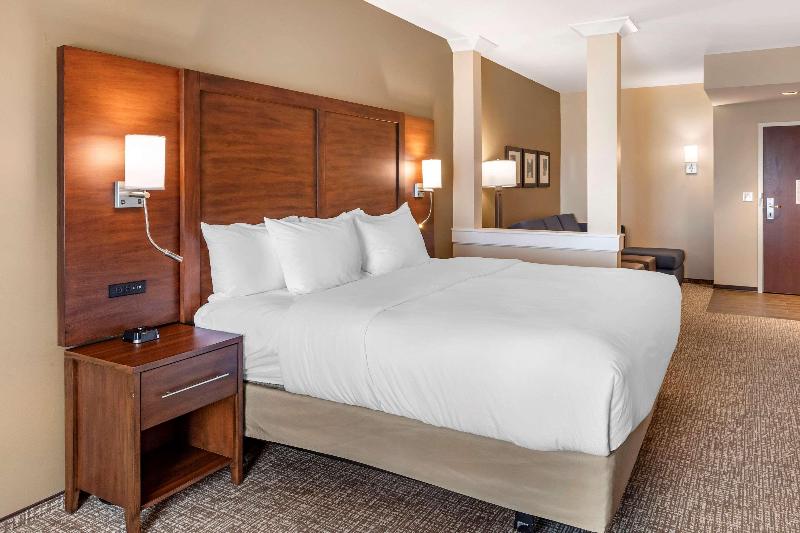 Comfort Inn & Suites -Clarkston image