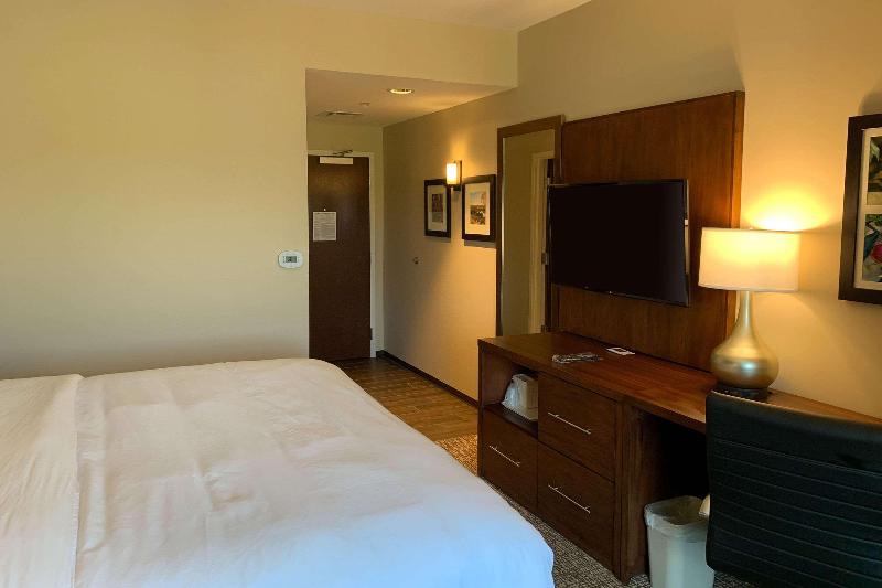 Comfort Inn & Suites -Clarkston image
