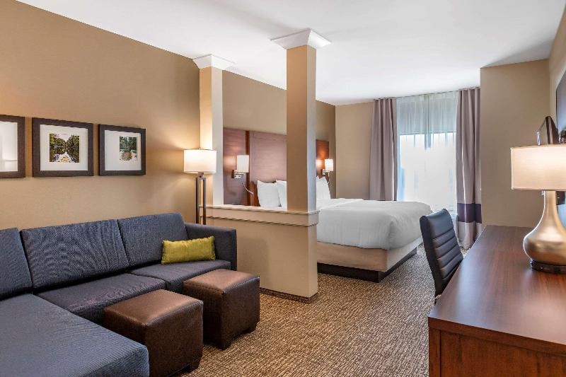 Comfort Inn & Suites -Clarkston image