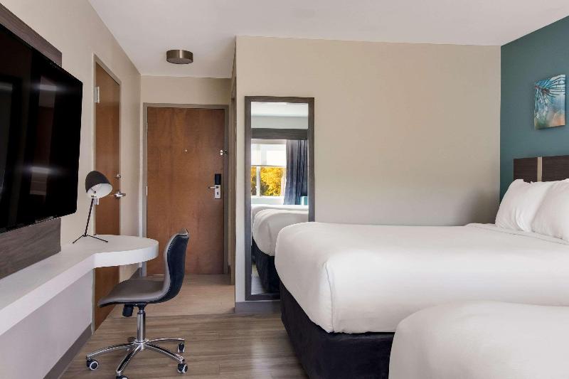 MainStay Suites Clarion image