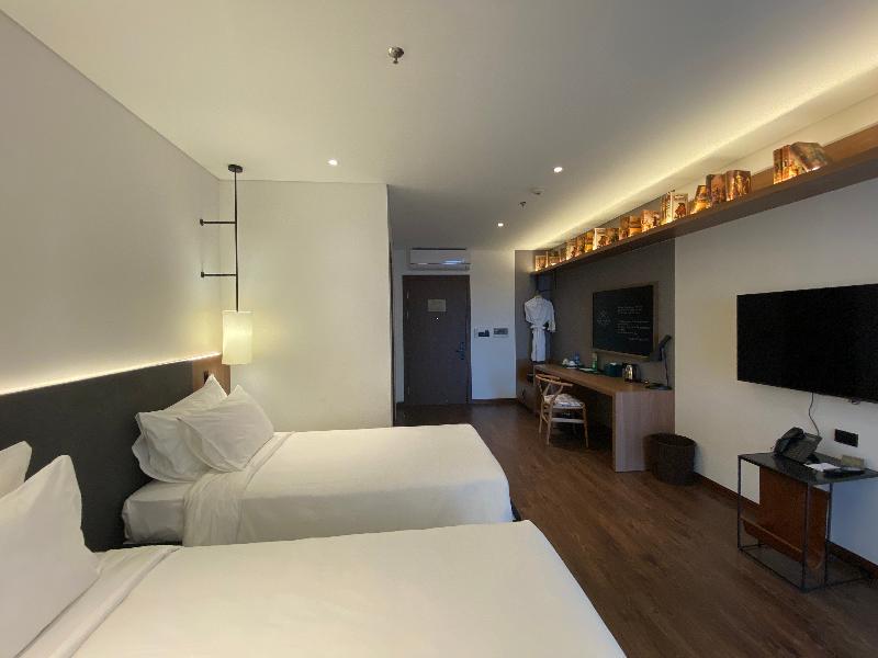 Mandala Hotel & Suites Bac Giang image