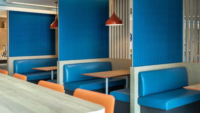 Holiday Inn Express Yangjiang City Center image