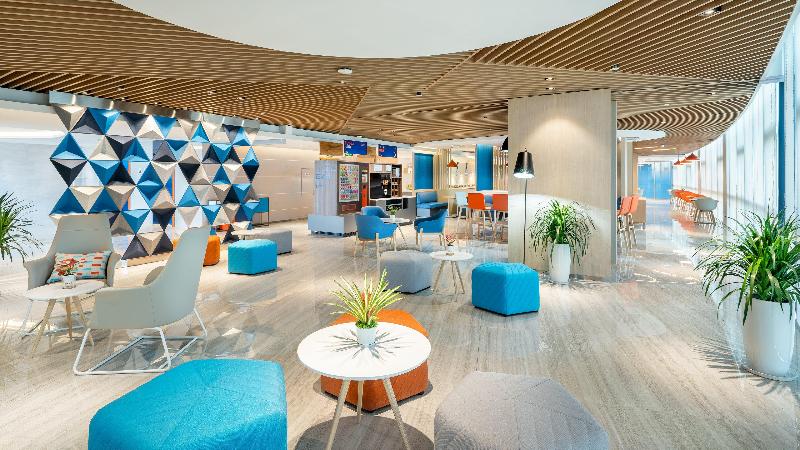 Holiday Inn Express Yangjiang City Center image
