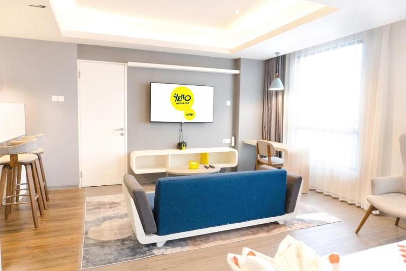 Yello Hotel Jambi image