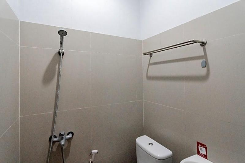 Formerly RedDoorz Syariah Plus @ Tuparev Cirebon 3 image
