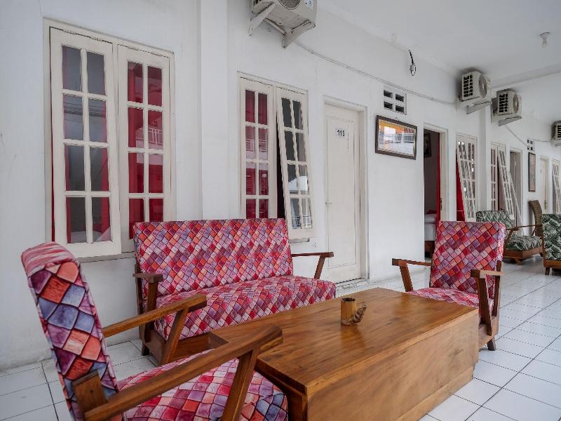 Formerly RedDoorz Plus near UMS Solo image
