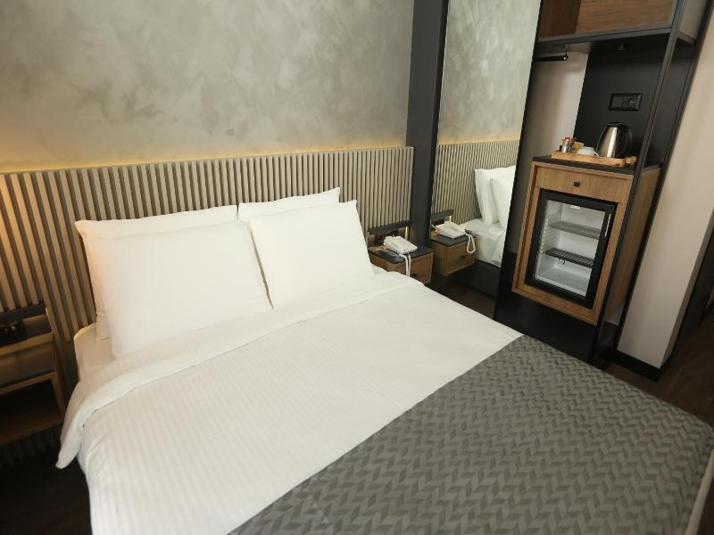 Moja City Hotel image