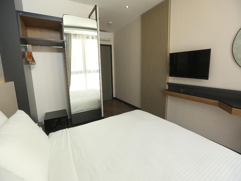 Moja City Hotel image