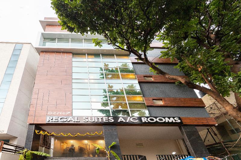 Capital O 62949 Regal Suites — photo 3