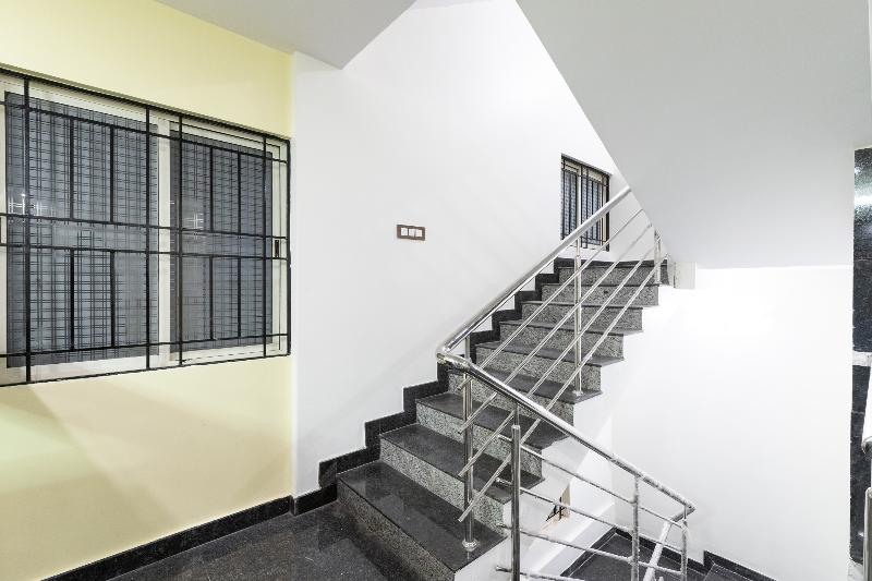 Capital O 62949 Regal Suites — photo 5