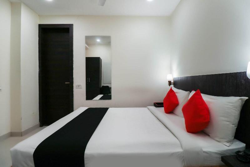 Capital O 67657 GN Suites image