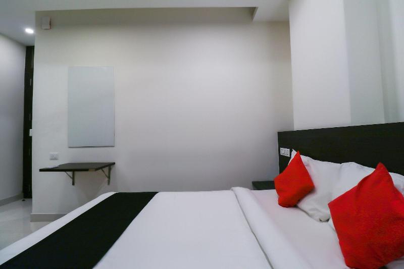 Capital O 67657 GN Suites image