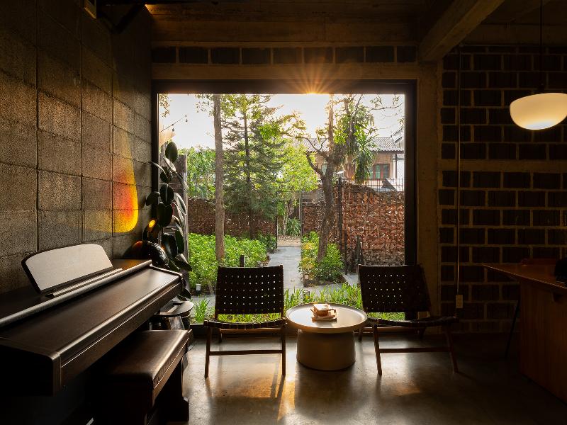 Wonderwall Hotel by ZUZU image