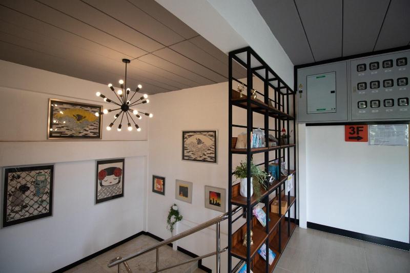 The 168 Gallery Residence by ZUZU image
