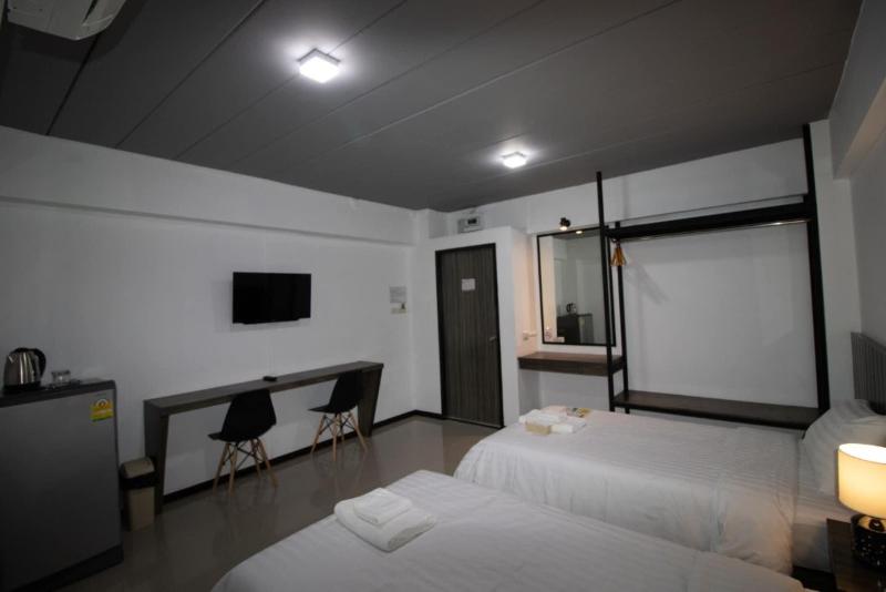 The 168 Gallery Residence by ZUZU image