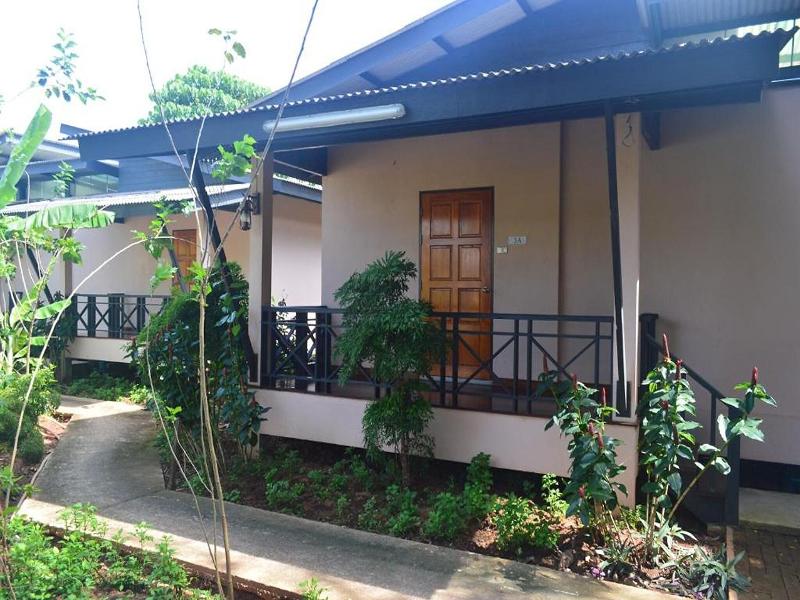 Be Fine Sabuy Hotel and Resort by ZUZU image