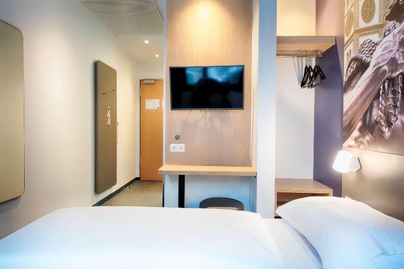 B&B HOTEL Augsburg-West image